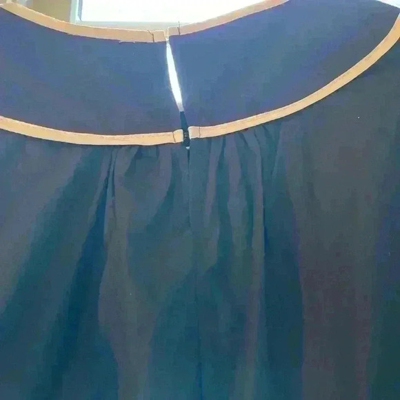 AUREM Black Blouse Women Medium Flowy NWOT, purchased at boutique, ruffles - Picture 7 of 9